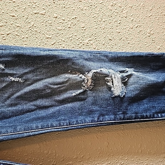 JUDY Blue Relax Fit Jeans - Picture 4 of 9